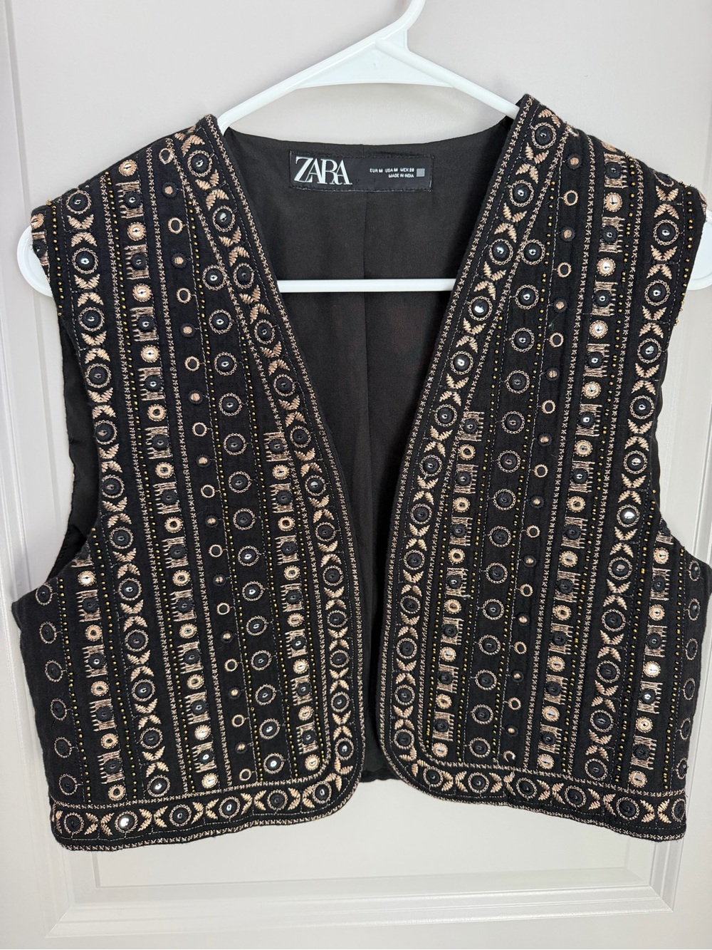 ZARA Black Embroidered Beaded Sleeveless Open Front Short Vest Jacket M